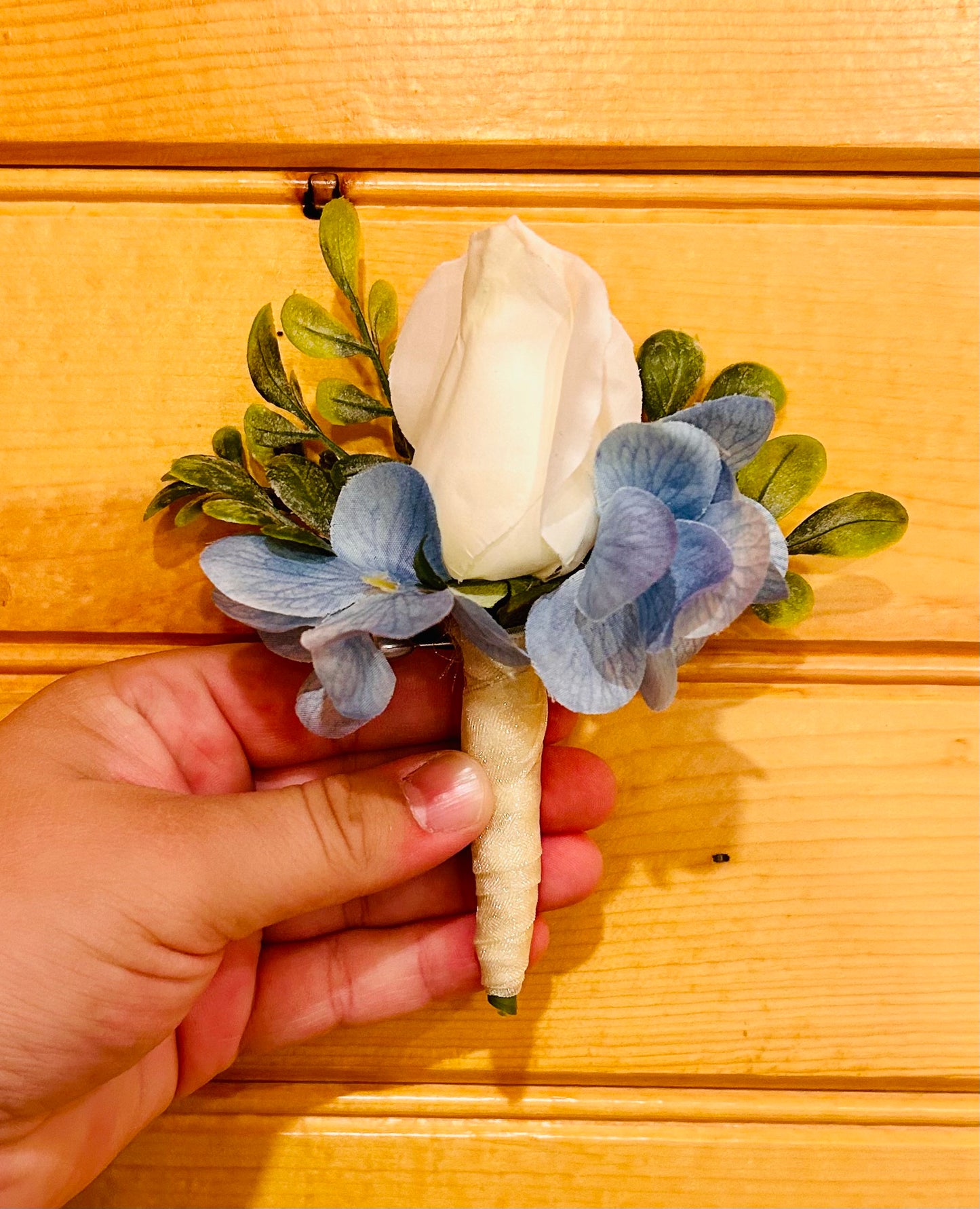 White Roses & Hydrangeas